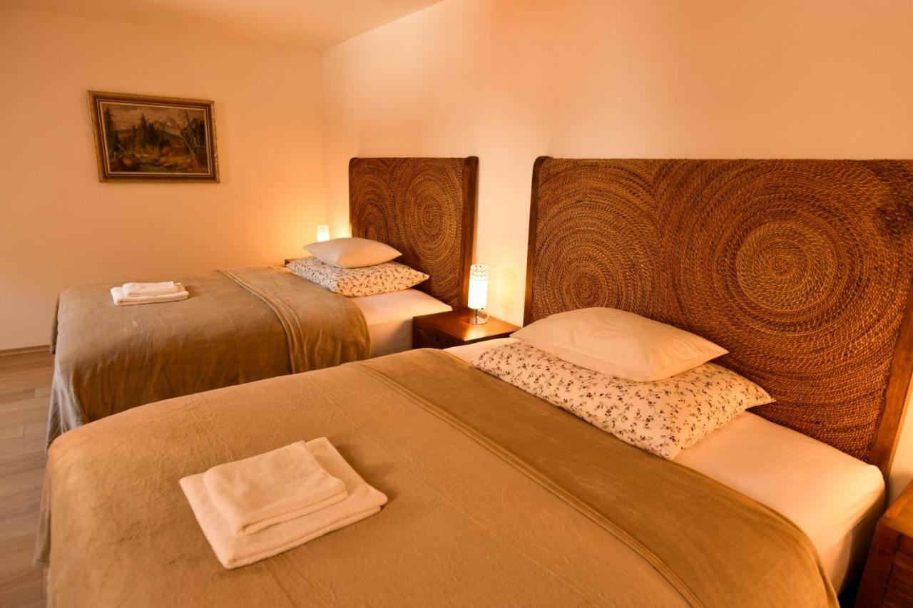 Bed&Bike Prachatice Buitenkant foto